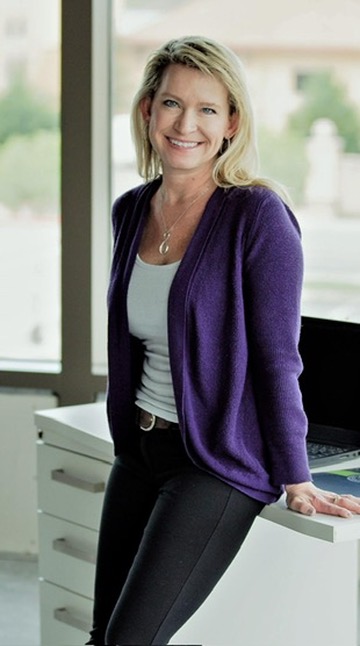 Julie Oldman - NNA Certified Notary Signing Agent in Kennewick WA